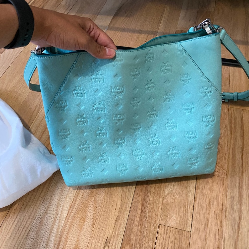 MCM Luxury Handbag - Picture 3 of 7